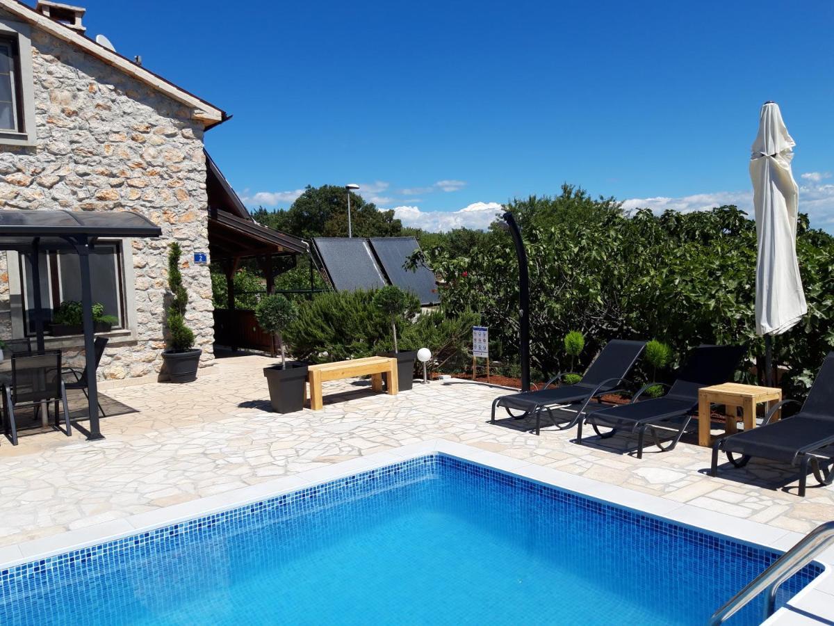 Casa Nora Adriatica Villa Vilanija ภายนอก รูปภาพ